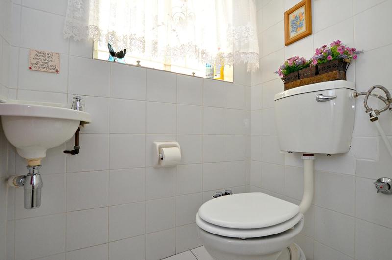 To Let 1 Bedroom Property for Rent in Boston Western Cape